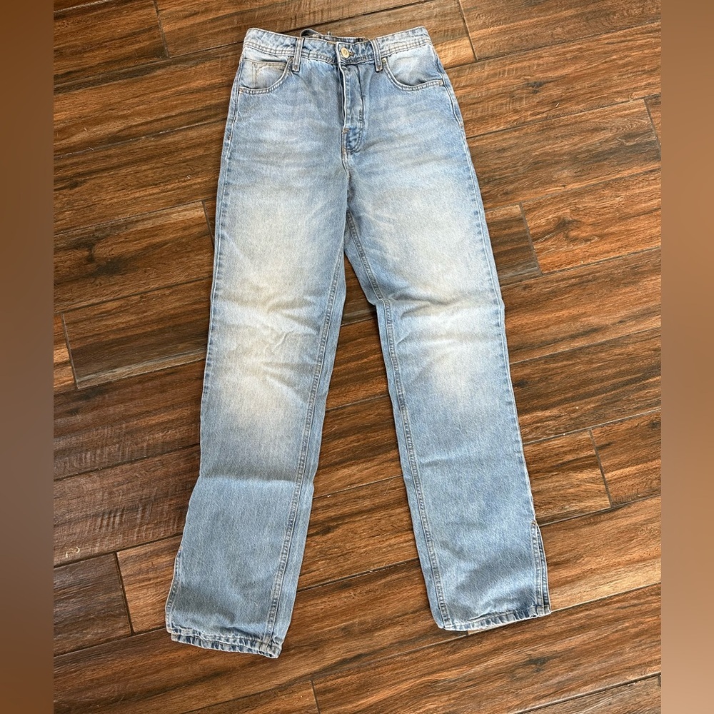 River Island brand jeans. Lace up waist in back. Slit in legs. Uniquez size 8L
